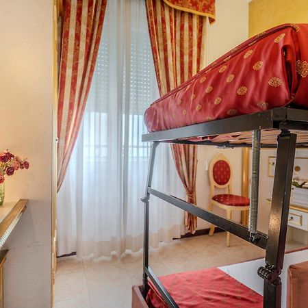 Hotel King Rimini Kültér fotó