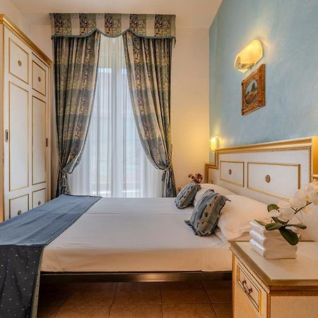 Hotel King Rimini Kültér fotó