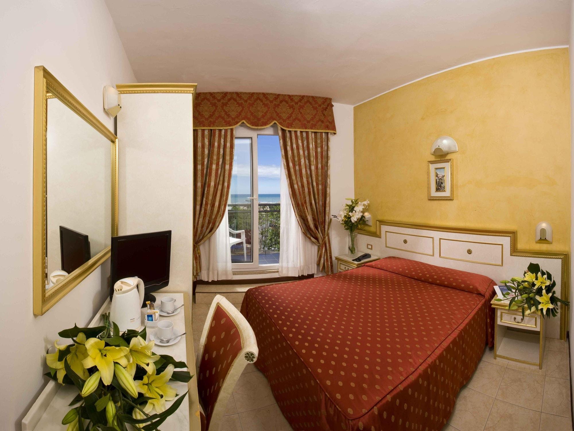 Hotel King Rimini Kültér fotó