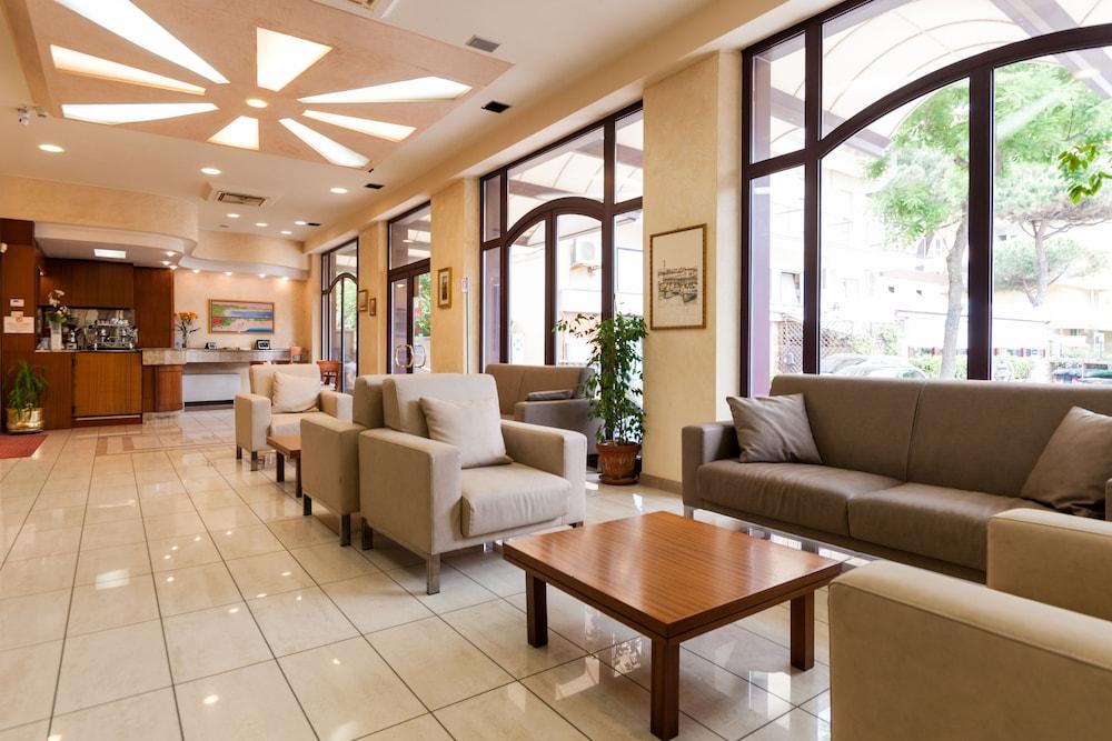 Hotel King Rimini Kültér fotó