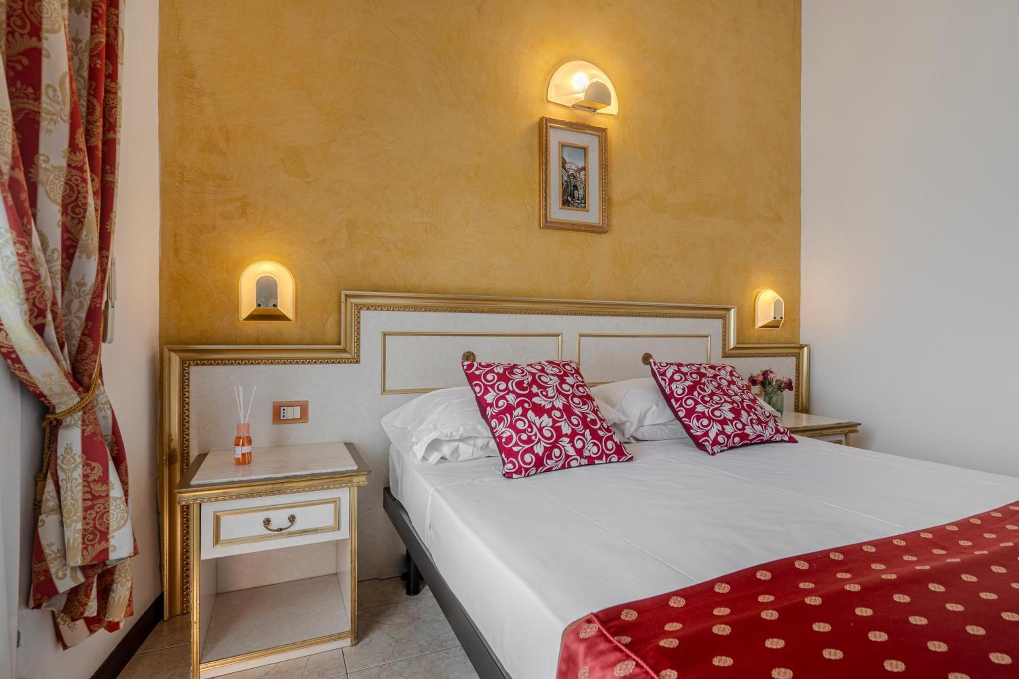 Hotel King Rimini Kültér fotó