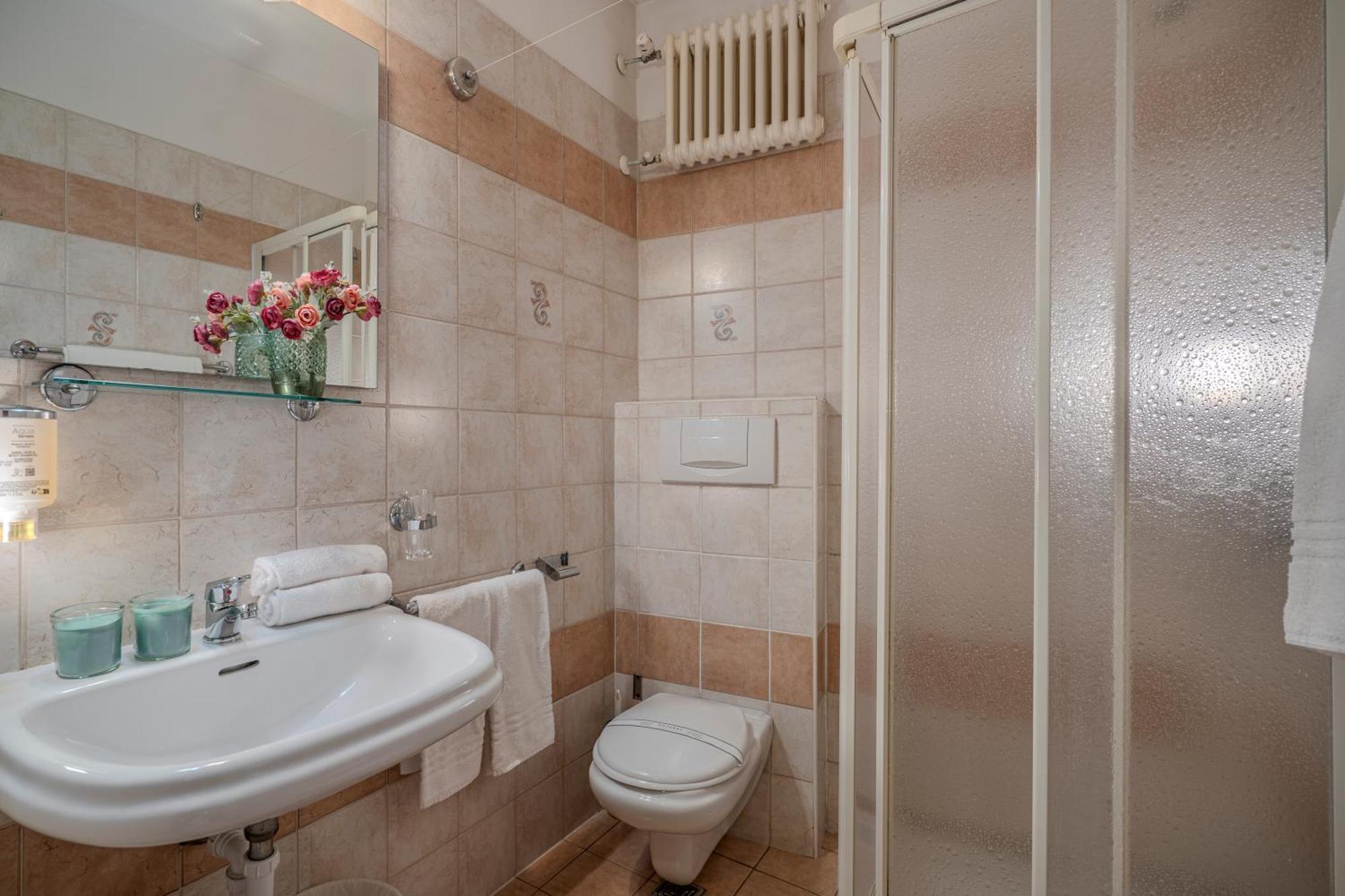 Hotel King Rimini Kültér fotó
